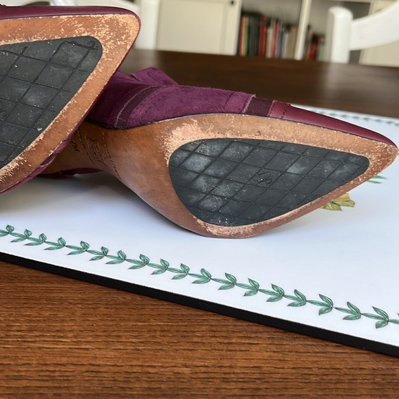 Donald Pliner Napa Pump  Merlot - Picture 5 of 7